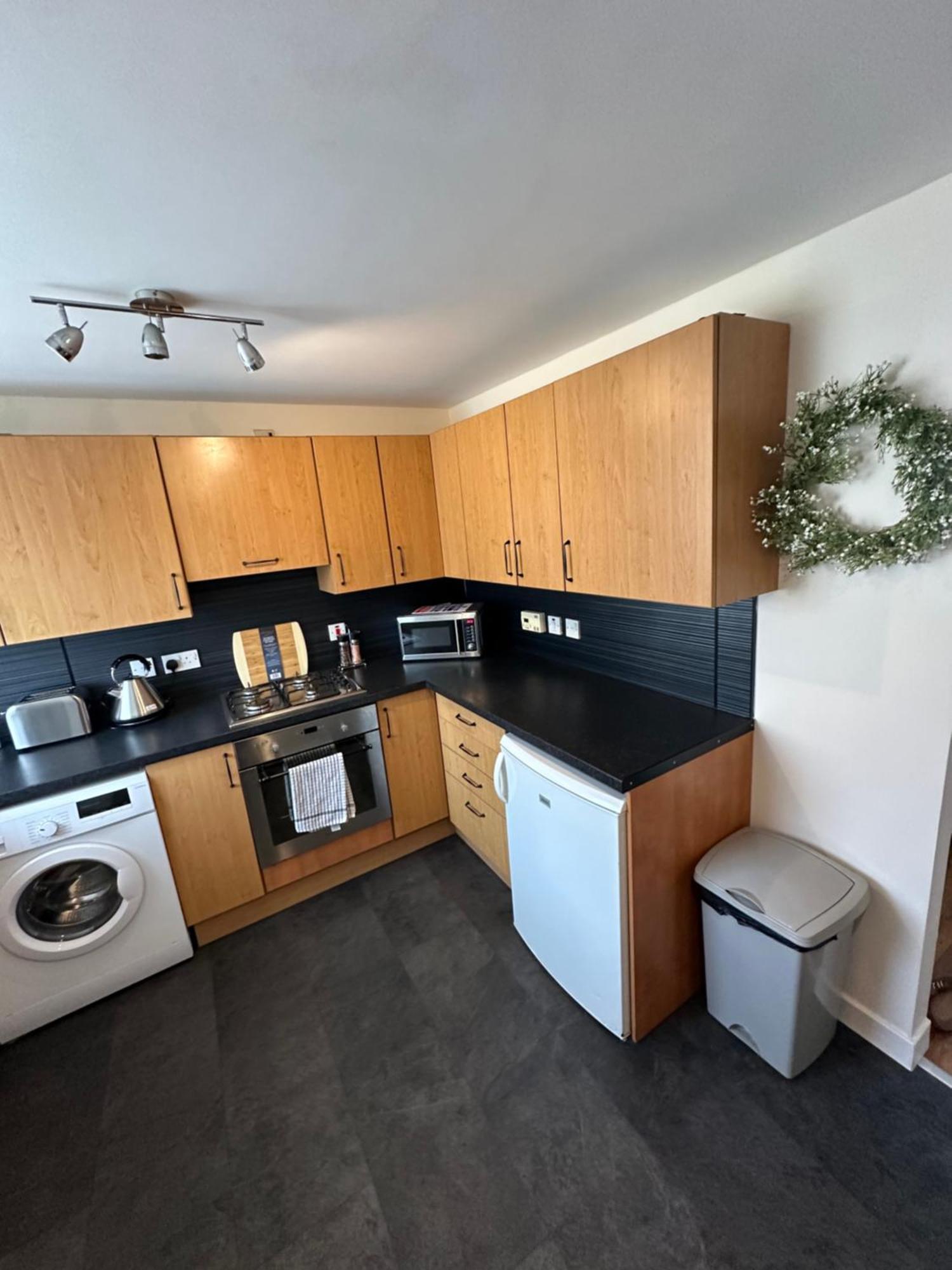 Spacious 3 Bedroom Flat Close To City Center Dalneigh Екстер'єр фото