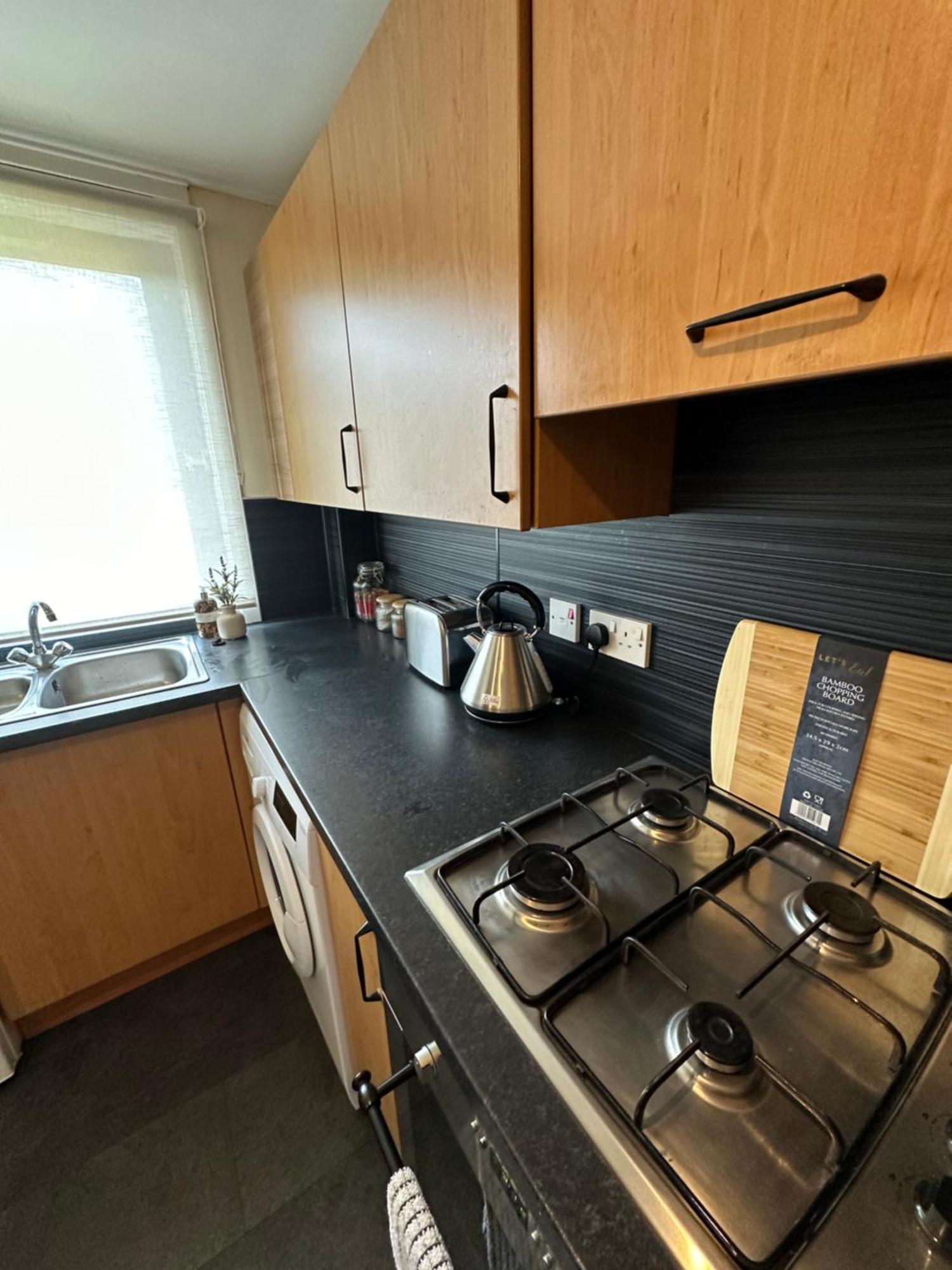 Spacious 3 Bedroom Flat Close To City Center Dalneigh Екстер'єр фото